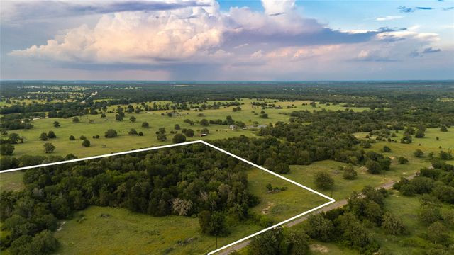 1395 S Highway 95, Smithville, TX 78957