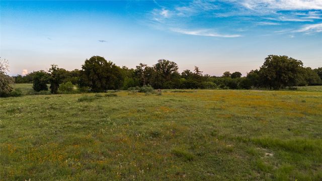 1395 S Highway 95, Smithville, TX 78957