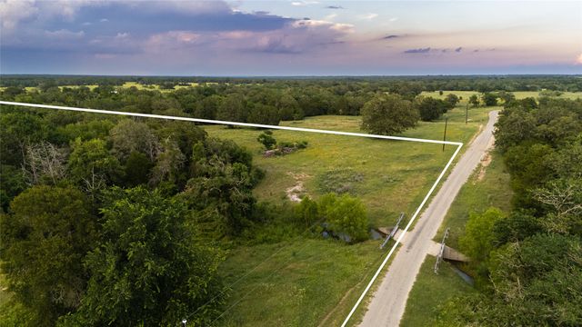 1395 S Highway 95, Smithville, TX 78957
