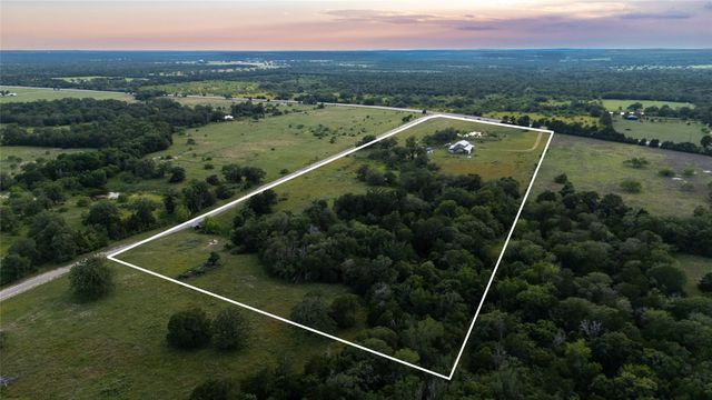 1395 S Highway 95, Smithville, TX 78957