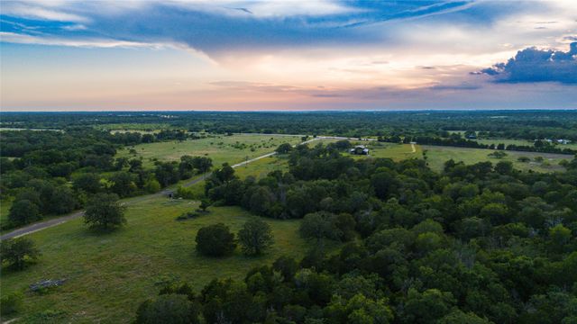 1395 S Highway 95, Smithville, TX 78957