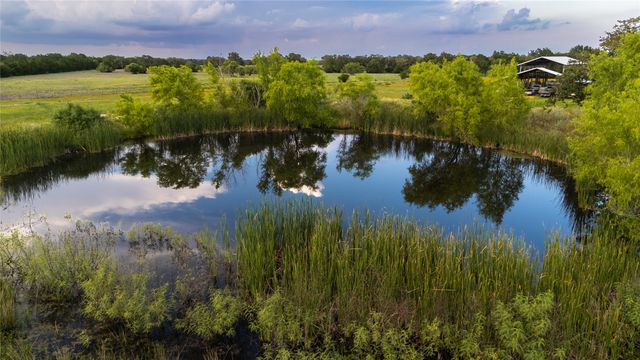 1395 S Highway 95, Smithville, TX 78957