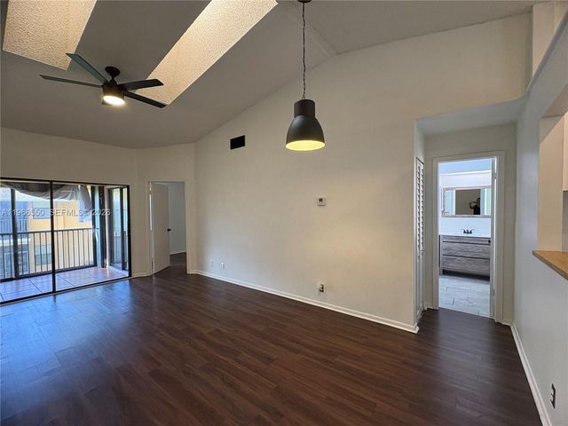 2491 NW 56th Ave 4-17, Lauderhill, FL 33313