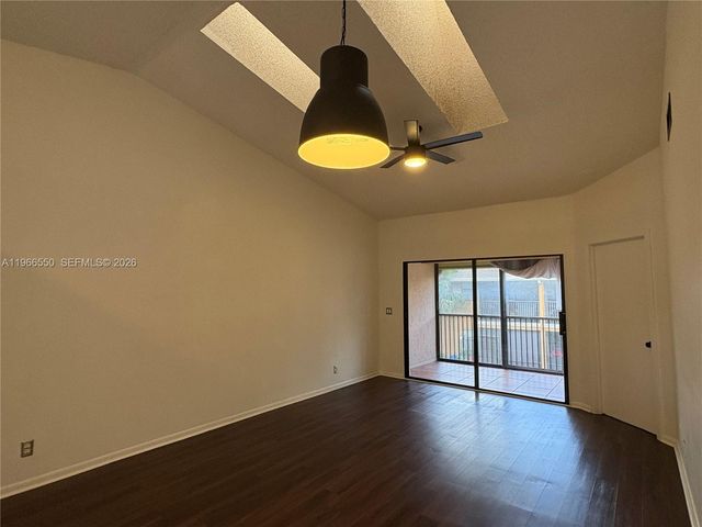 2491 NW 56th Ave 4-17, Lauderhill, FL 33313