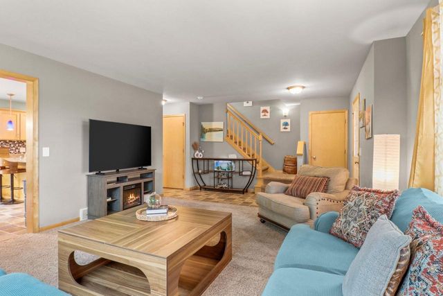 7015 Reston Heights Drive, Madison, WI 53718