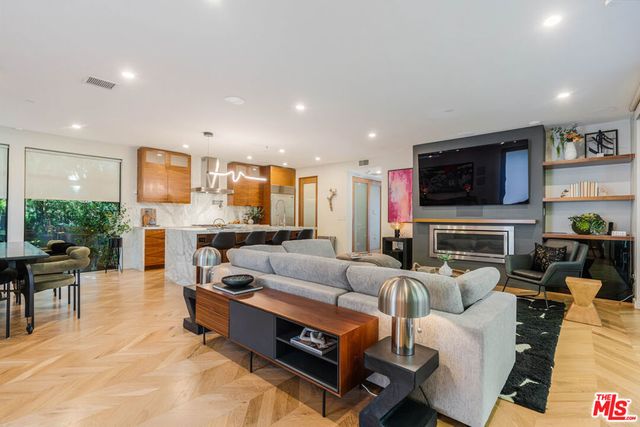 3601 Wade Street, Los Angeles, CA 90066