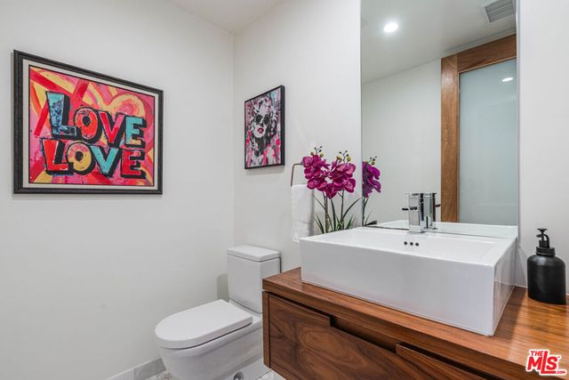 3601 Wade Street, Los Angeles, CA 90066