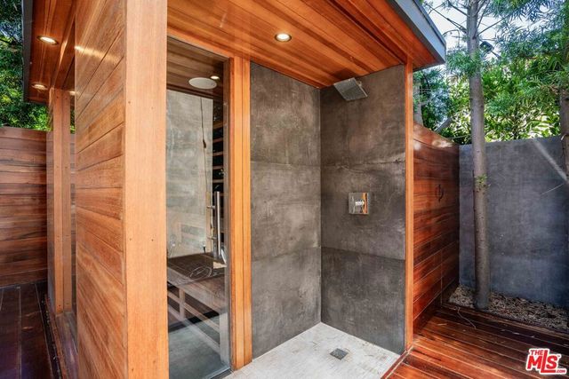 3601 Wade Street, Los Angeles, CA 90066