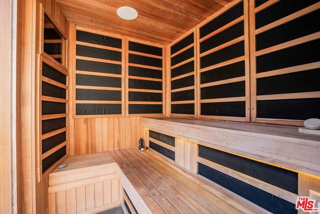 3601 Wade Street, Los Angeles, CA 90066