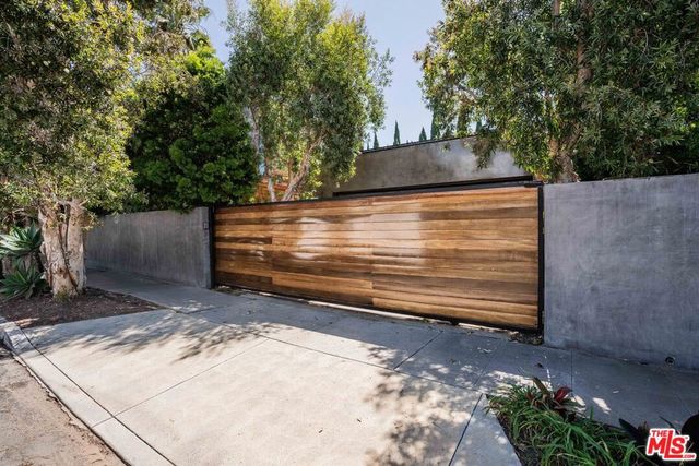 3601 Wade Street, Los Angeles, CA 90066