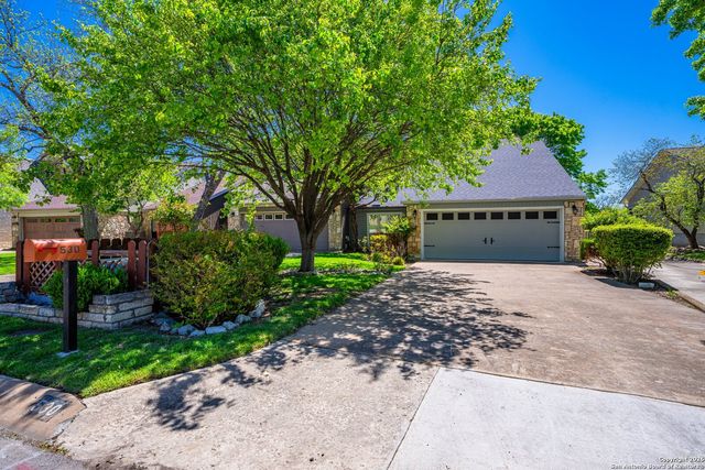 530 Sand Bend, Kerrville, TX 78028