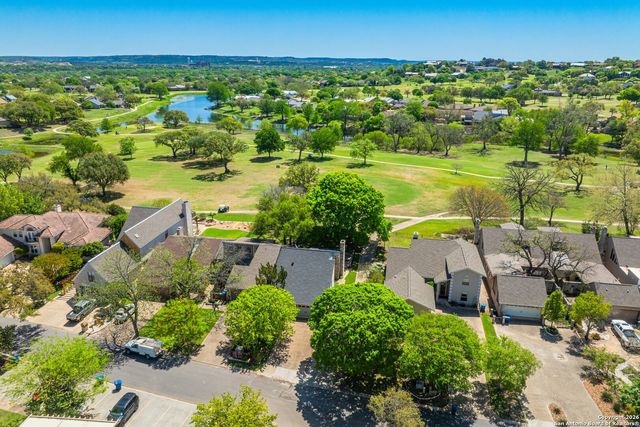 530 Sand Bend, Kerrville, TX 78028