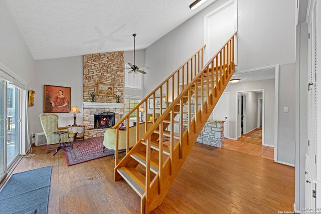 530 Sand Bend, Kerrville, TX 78028