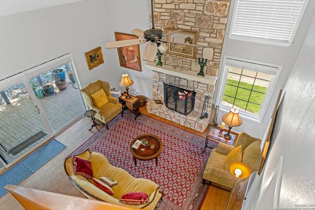 530 Sand Bend, Kerrville, TX 78028