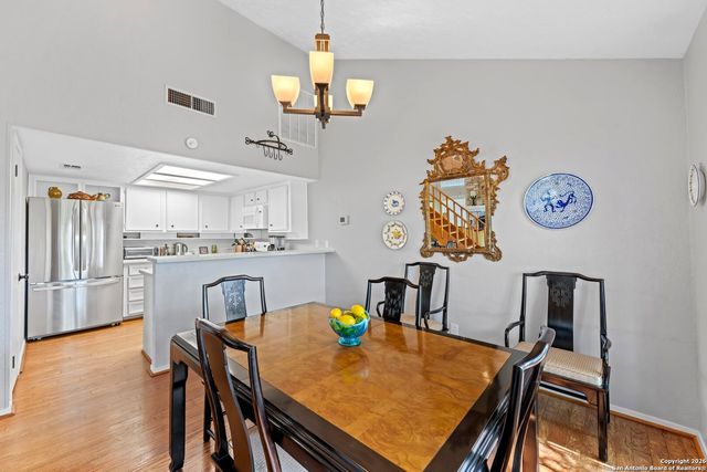 530 Sand Bend, Kerrville, TX 78028