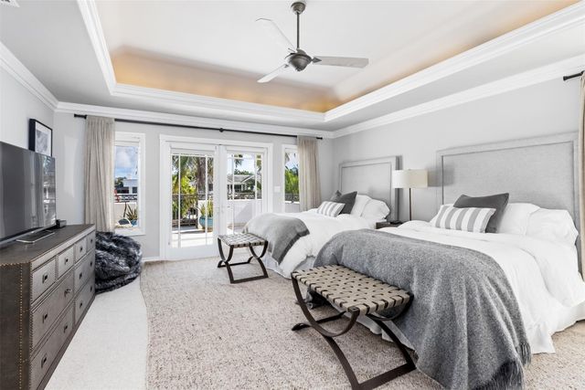 166 Royal Palm Drive, Fort Lauderdale, FL 33301