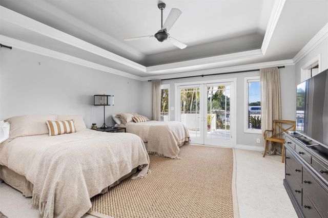 166 Royal Palm Drive, Fort Lauderdale, FL 33301