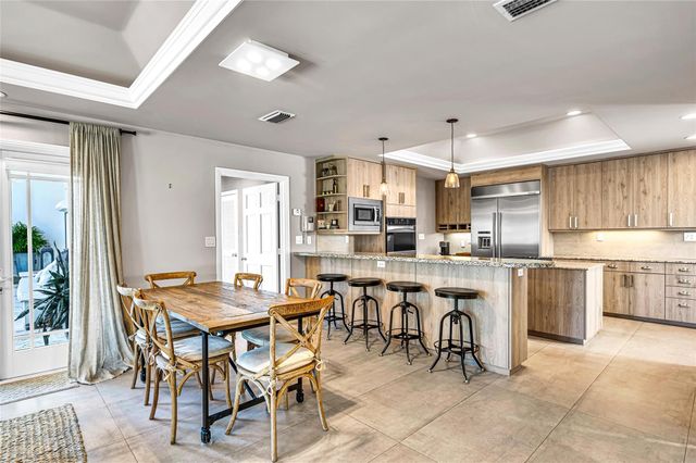 166 Royal Palm Drive, Fort Lauderdale, FL 33301