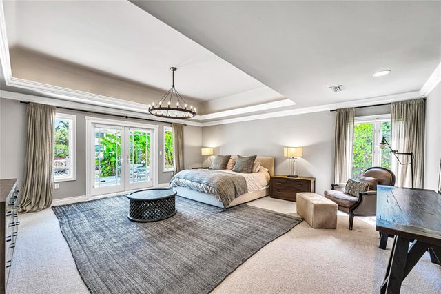 166 Royal Palm Drive, Fort Lauderdale, FL 33301