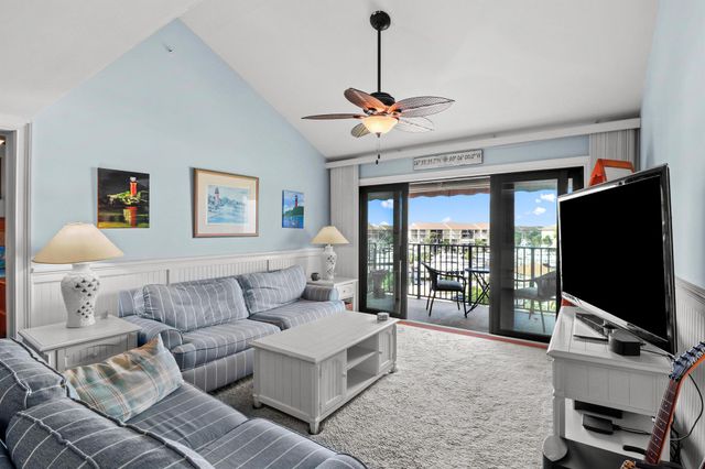 901 Seafarer Circle 503, Jupiter, FL 33477