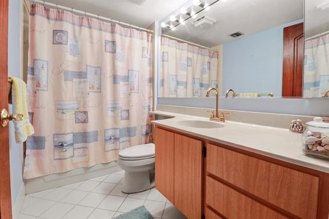 901 Seafarer Circle 503, Jupiter, FL 33477