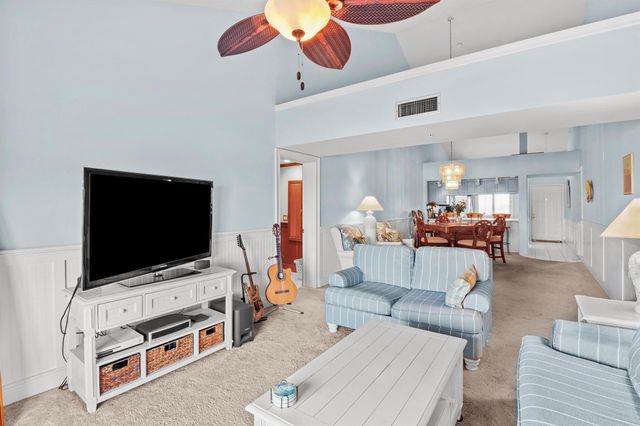 901 Seafarer Circle 503, Jupiter, FL 33477