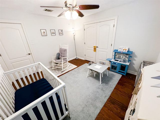 1213 Delsie DR B, Austin, TX 78734