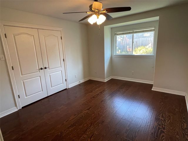 1213 Delsie DR B, Austin, TX 78734