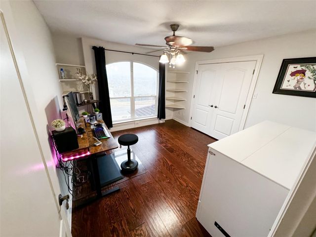 1213 Delsie DR B, Austin, TX 78734
