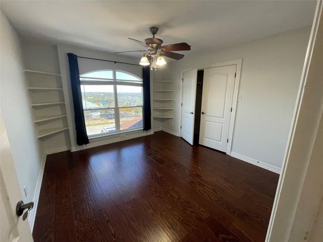 1213 Delsie DR B, Austin, TX 78734