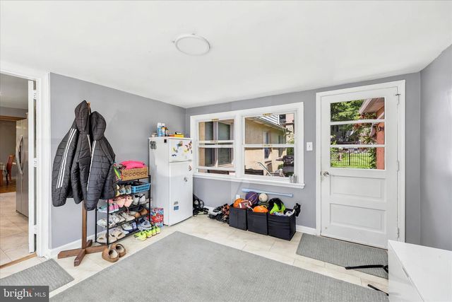 39 HAVERFORD RD, Ardmore, PA 19003