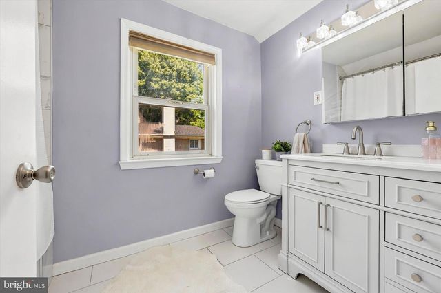 39 HAVERFORD RD, Ardmore, PA 19003