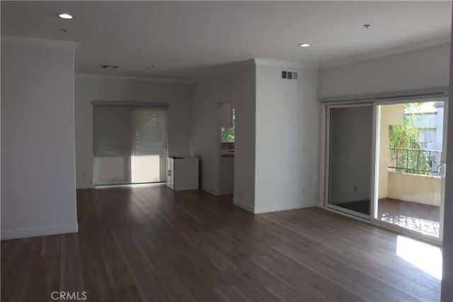 620 E Palm 302, Burbank, CA 91501