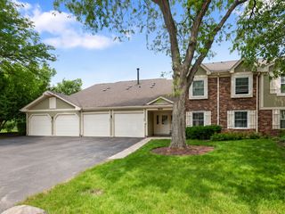 235 Blossom Court 235, Buffalo Grove, IL 60089