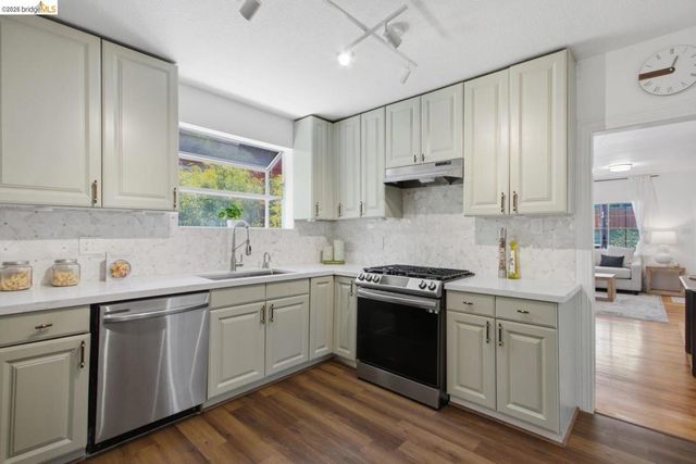 2081 Bonar St, Berkeley, CA 94702