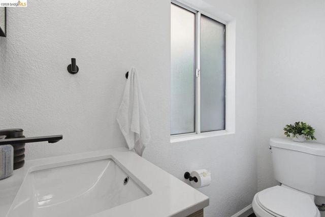 2081 Bonar St, Berkeley, CA 94702