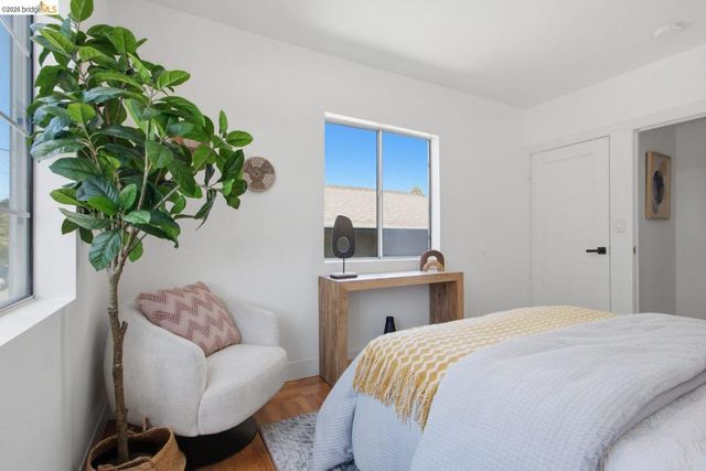 2081 Bonar St, Berkeley, CA 94702