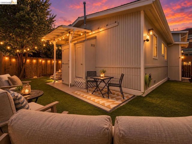 2081 Bonar St, Berkeley, CA 94702