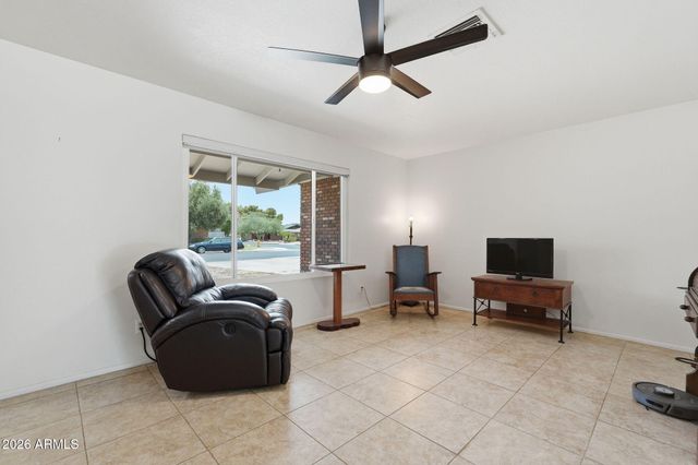 846 N WHITING Circle, Mesa, AZ 85213