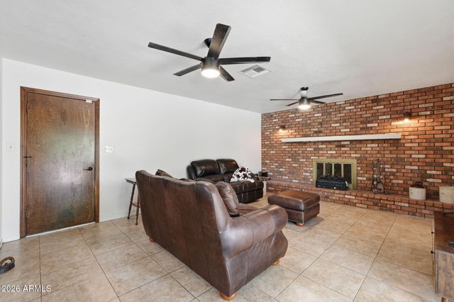 846 N WHITING Circle, Mesa, AZ 85213