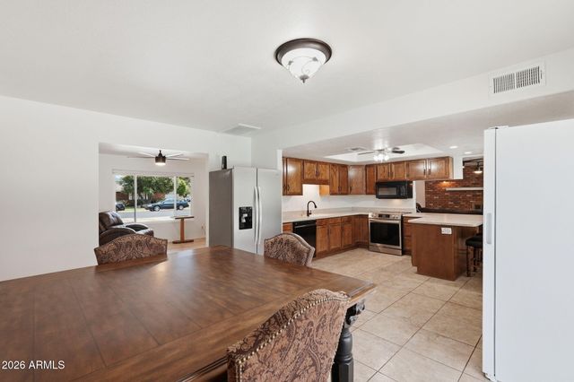 846 N WHITING Circle, Mesa, AZ 85213