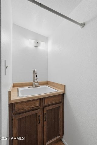 846 N WHITING Circle, Mesa, AZ 85213