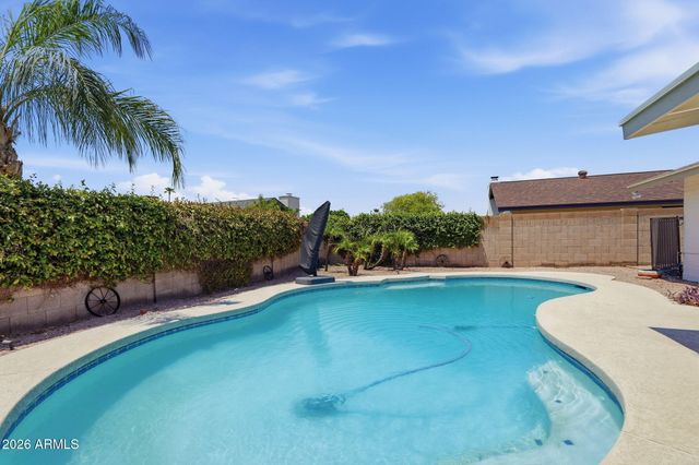 846 N WHITING Circle, Mesa, AZ 85213