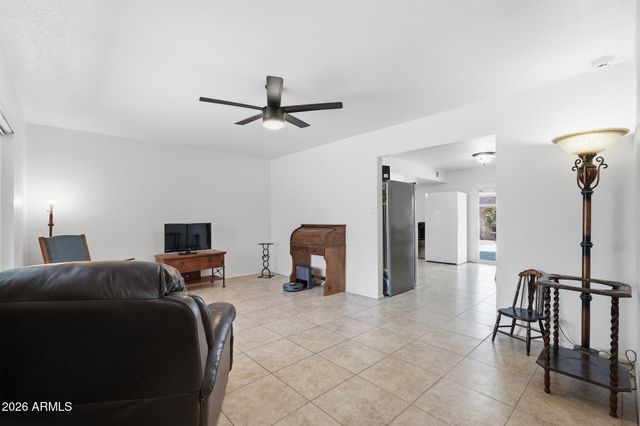 846 N WHITING Circle, Mesa, AZ 85213