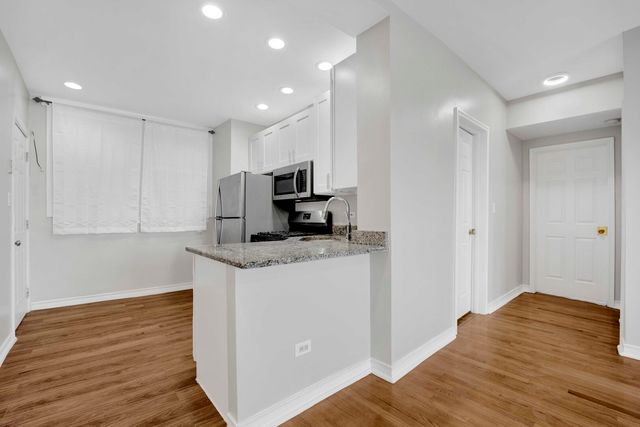 3024 N Pulaski Road 4B, Chicago, IL 60641