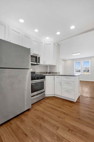 3024 N Pulaski Road 4B, Chicago, IL 60641