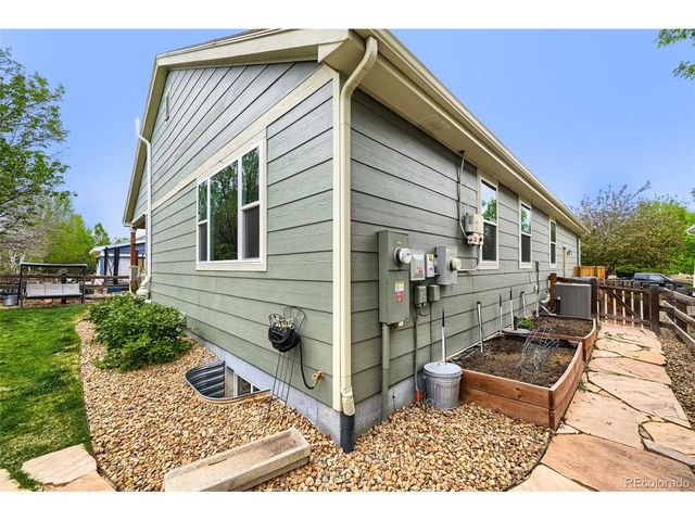932 Eichhorn Dr, Erie, CO 80516
