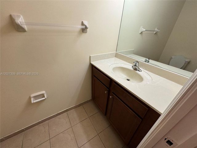 8650 NW 97 ave 216, Doral, FL 33178