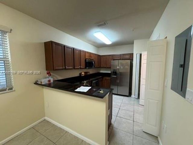 8650 NW 97 ave 216, Doral, FL 33178