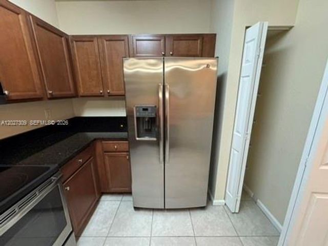 8650 NW 97 ave 216, Doral, FL 33178